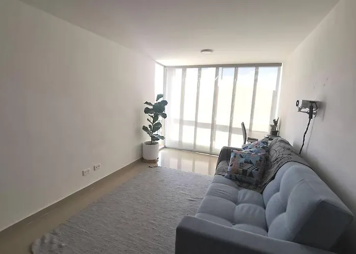 Encantador Y Tranquilo Apto